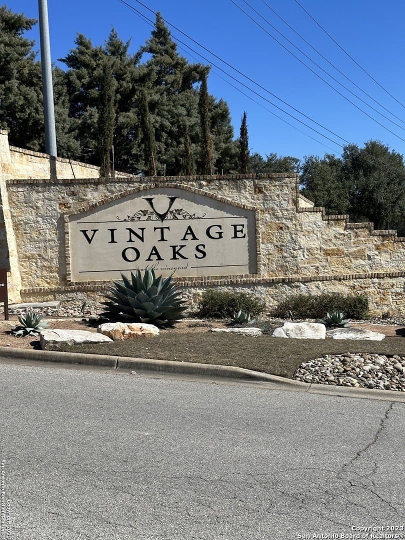 1.52 acres in Comal County - photo 8