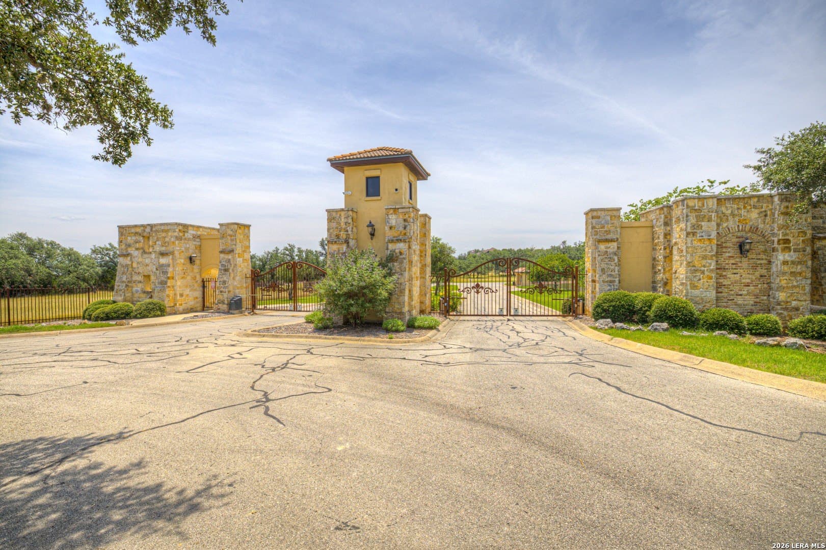 1.13 acres in Comal County gallery image 2
