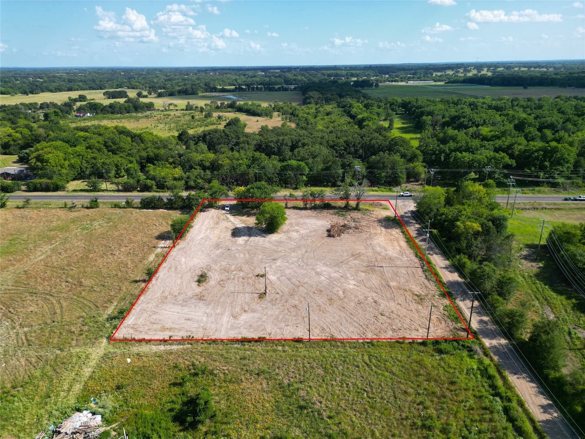 2 acres in Henderson County gallery image 2