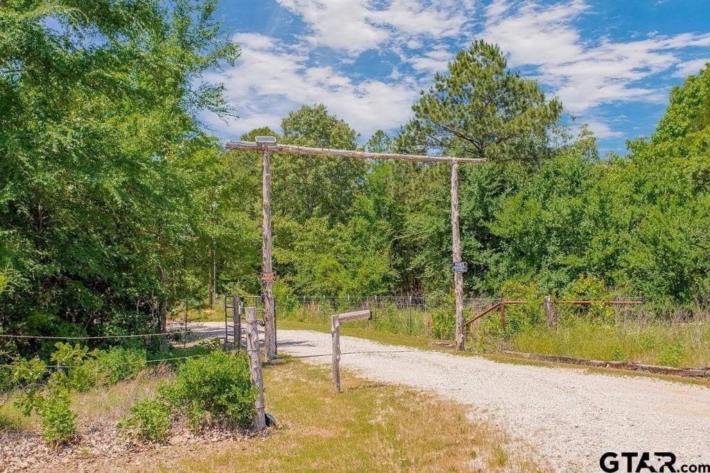10 acres in Smith County featured view