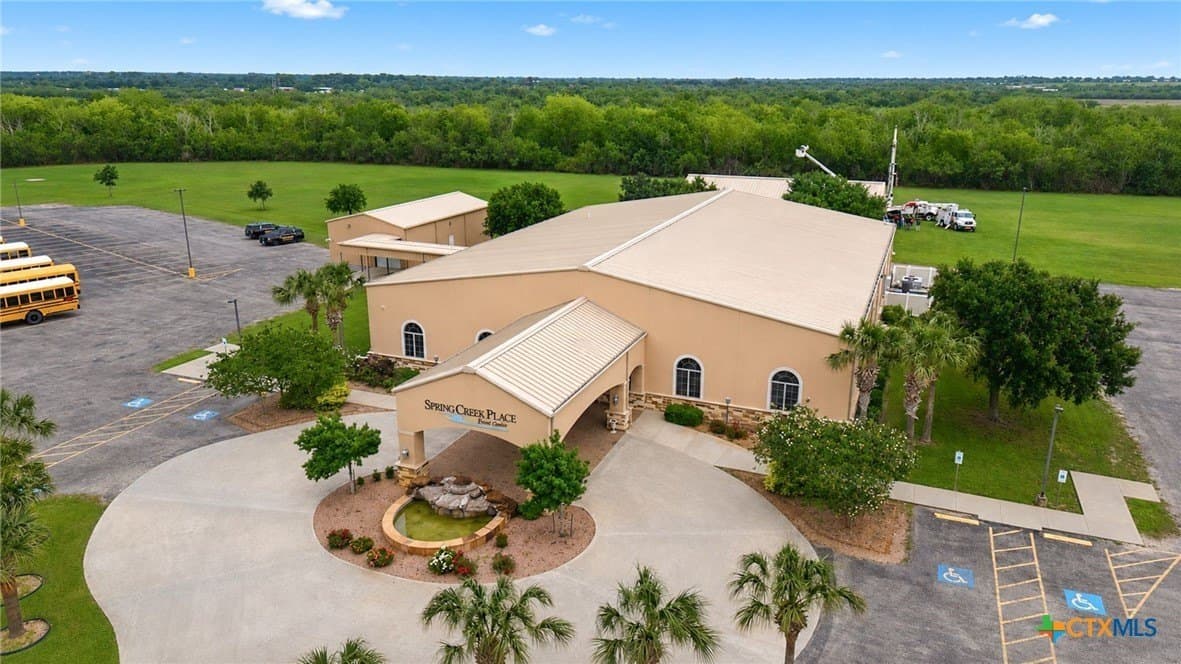 14.75 acres in Victoria County gallery image 2