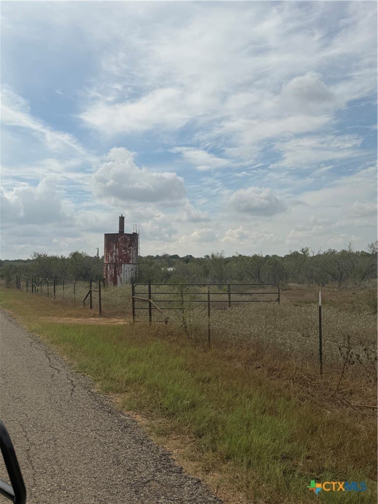 28.5 acres in Wilson County - photo 3