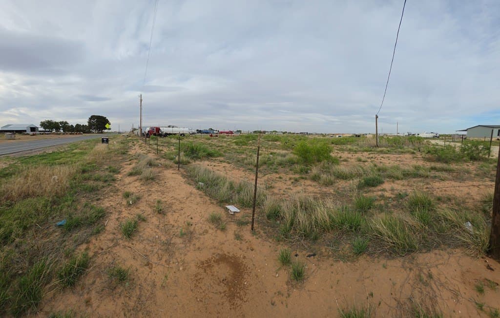2.6 acres in Midland County gallery image 4