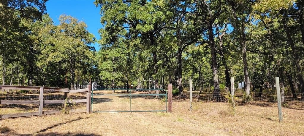 3 acres in Hunt County