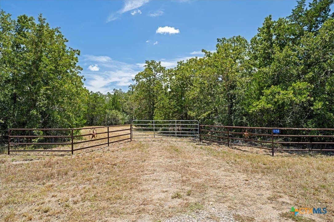 9 acres in Fayette County