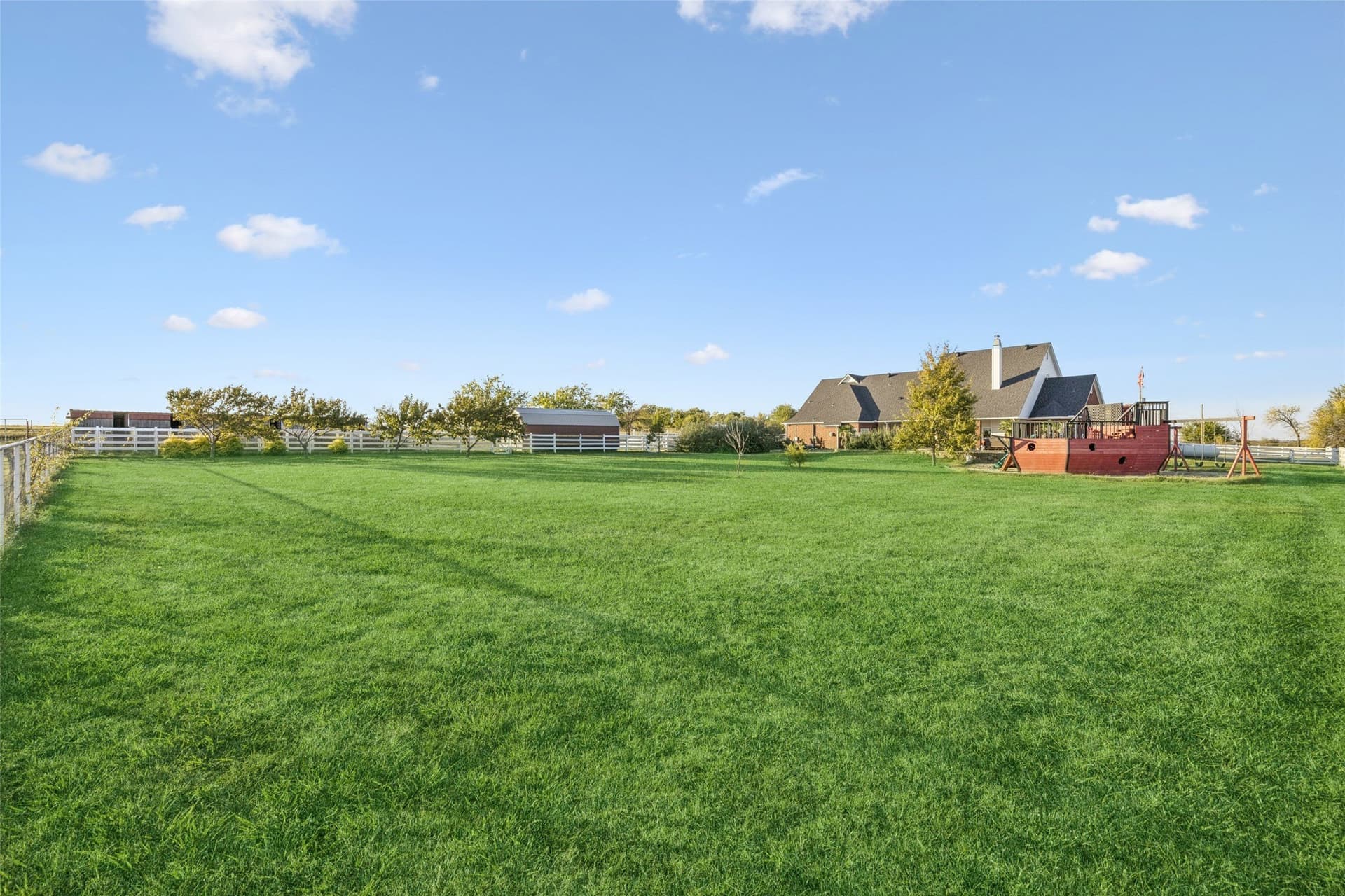 42.7 acres in Denton County - photo 34