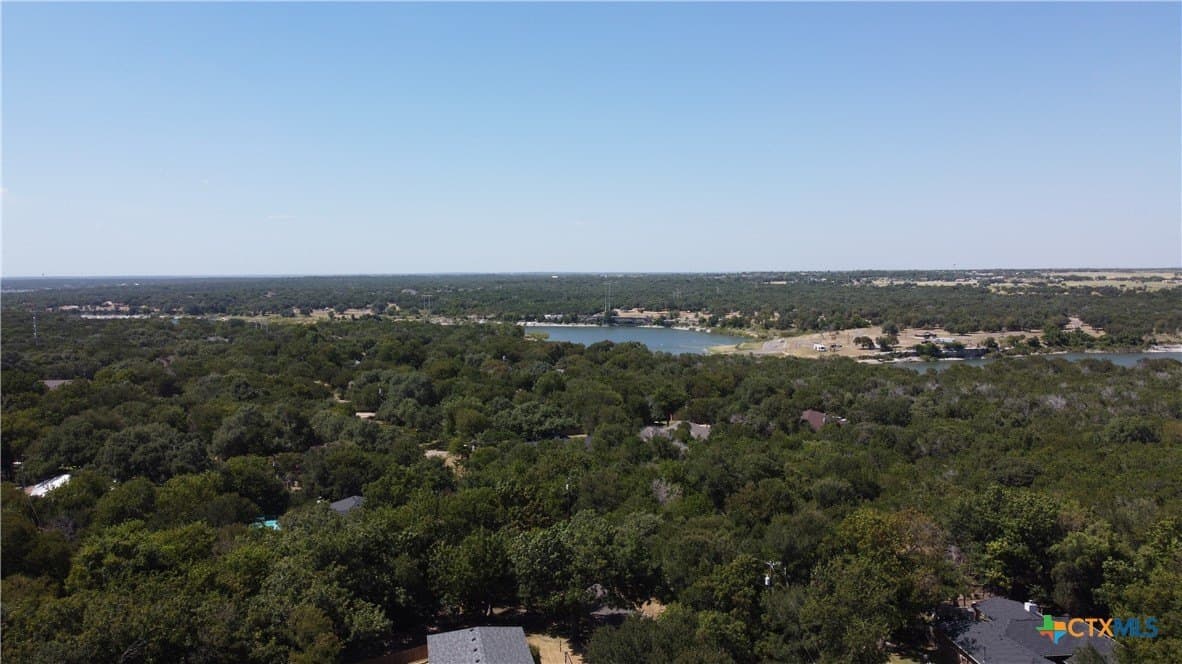 0.18 acres in Bell County - photo 4