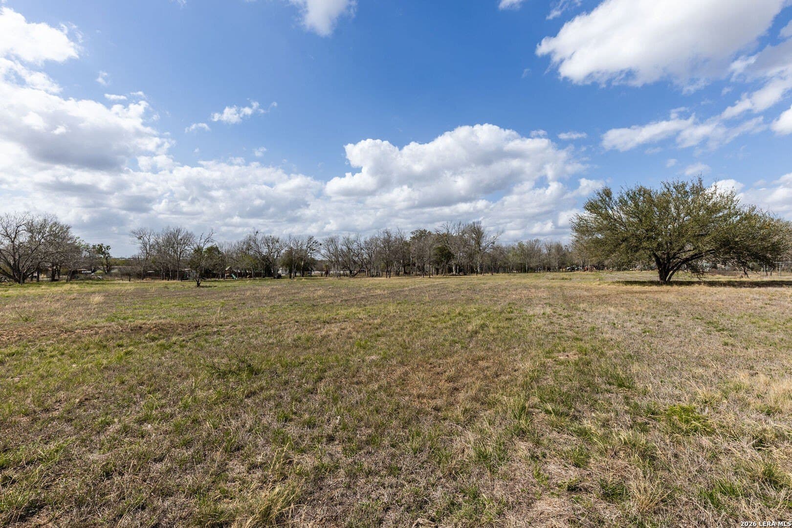 4.31 acres in Guadalupe County - photo 9