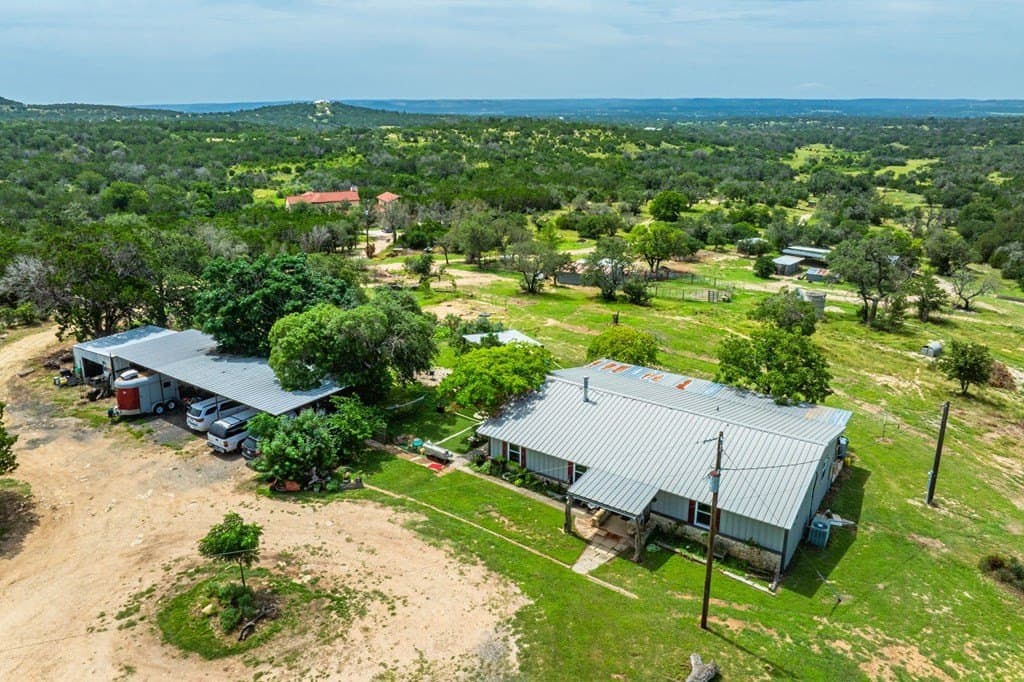 15.8 acres in Kerr County gallery image 2