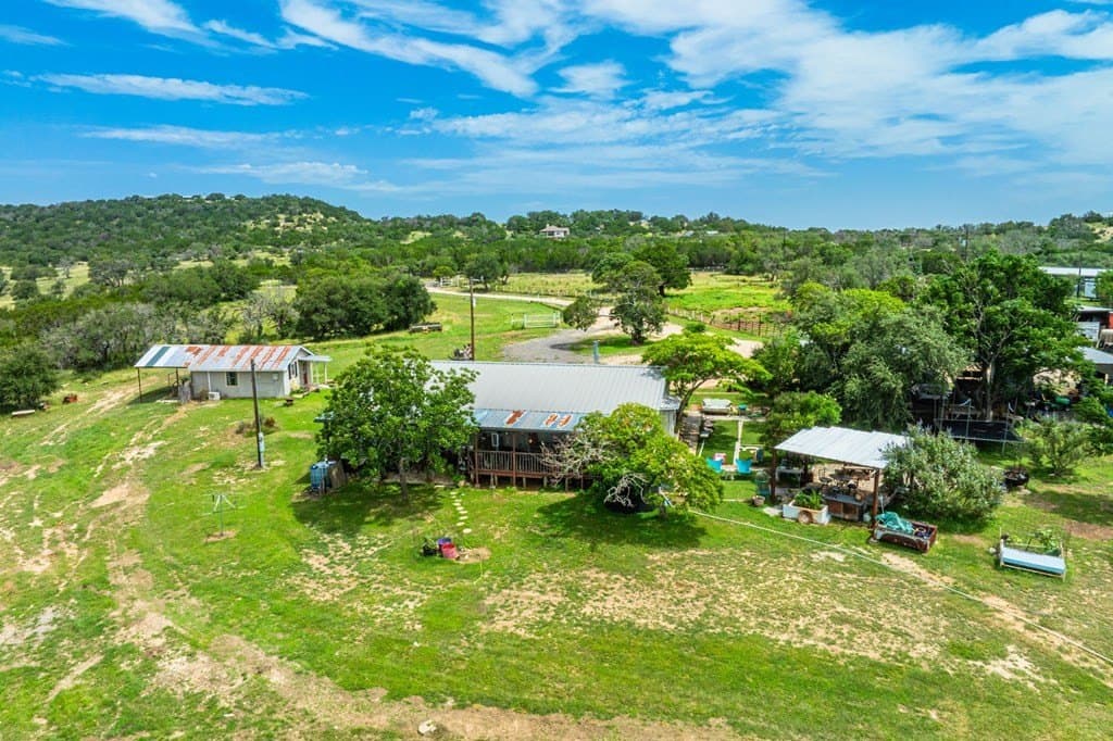 15.8 acres in Kerr County gallery image 3