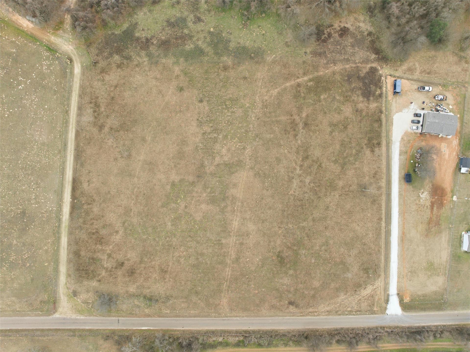 1 acres in McLennan County - photo 3