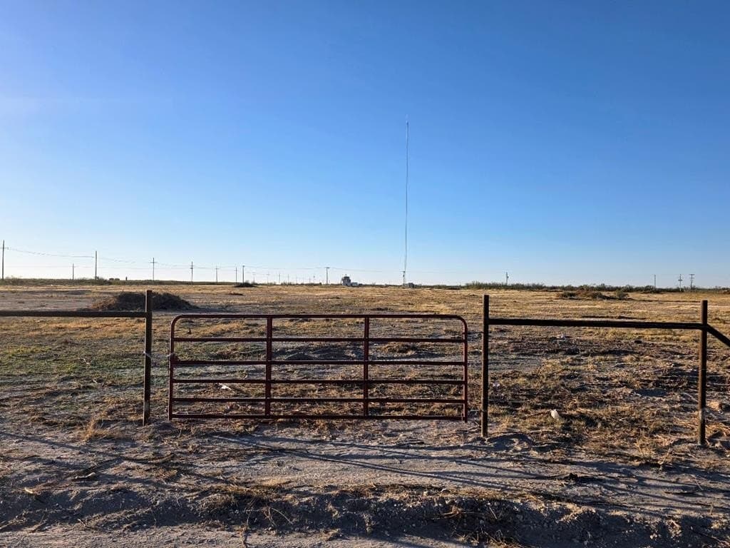 20 acres in Reagan County - photo 6