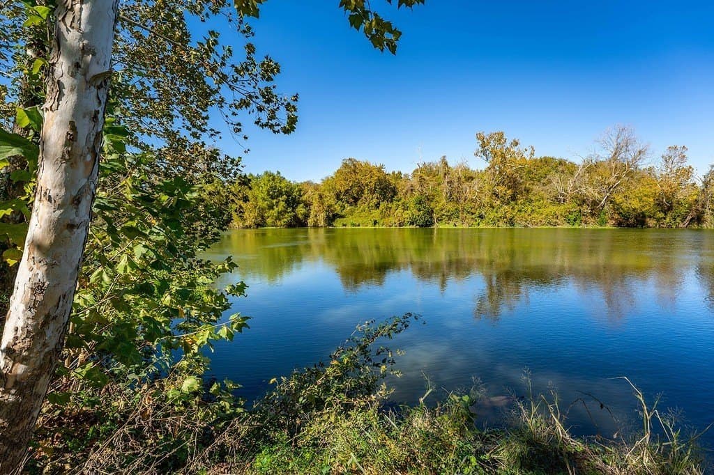 4.91 acres in Fayette County - photo 11