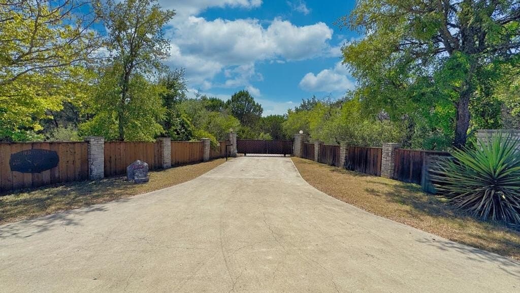 38 acres in Kerr County - photo 2