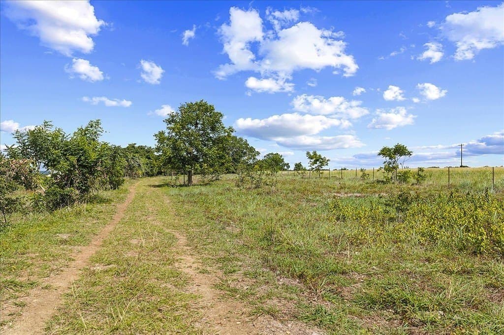 34.09 acres in Fayette County gallery image 4