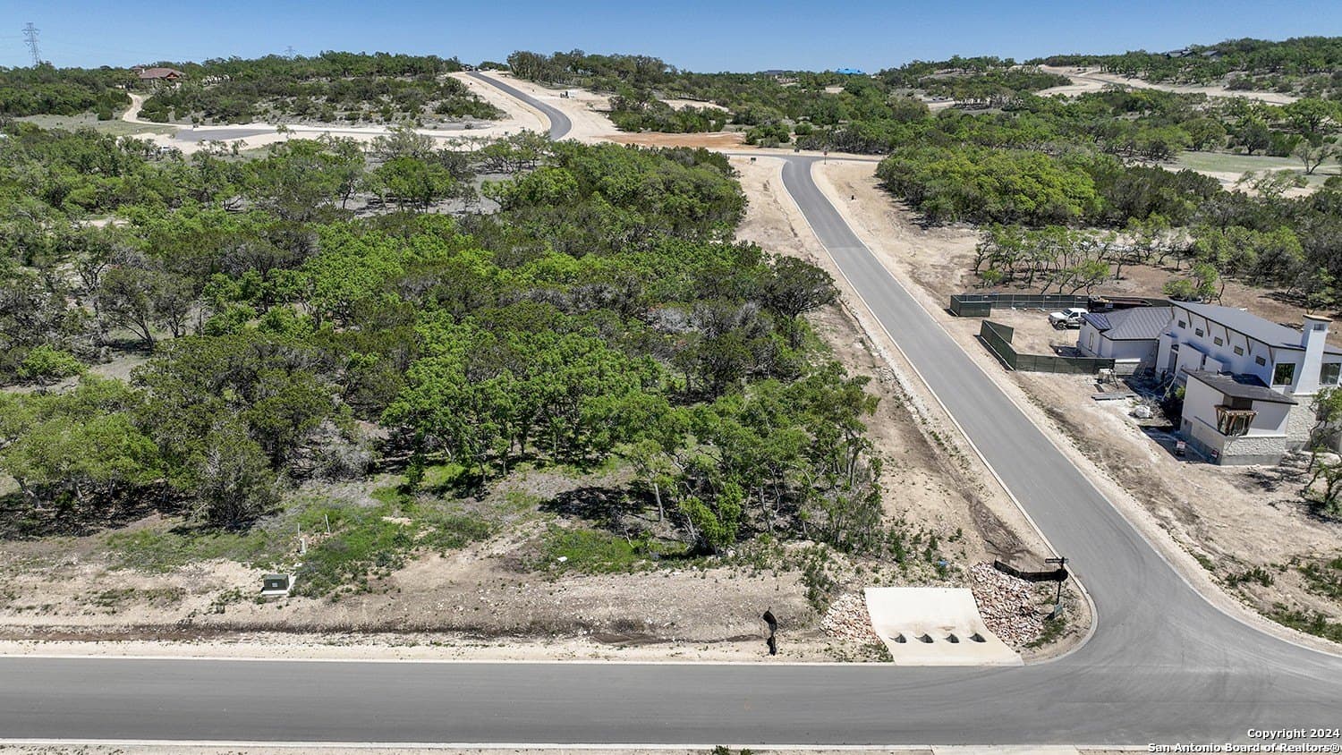 1.05 acres in Comal County - photo 10