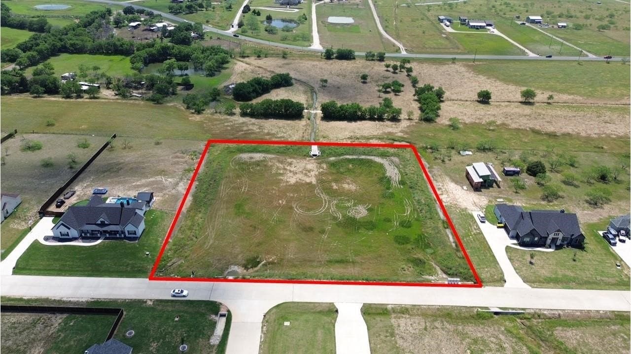 2.21 acres in Ellis County - photo 7