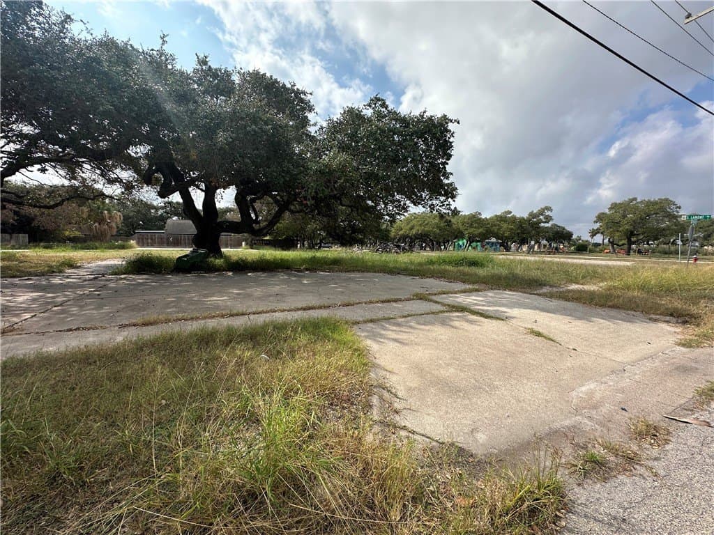 0.4 acres in San Patricio County