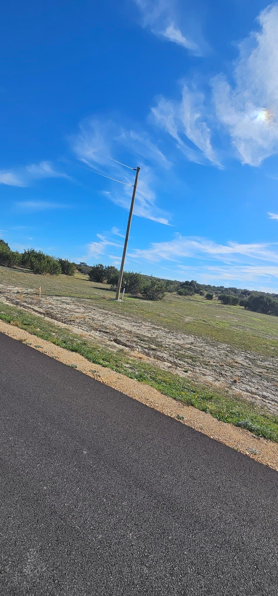 2.08 acres in Hood County gallery image 2