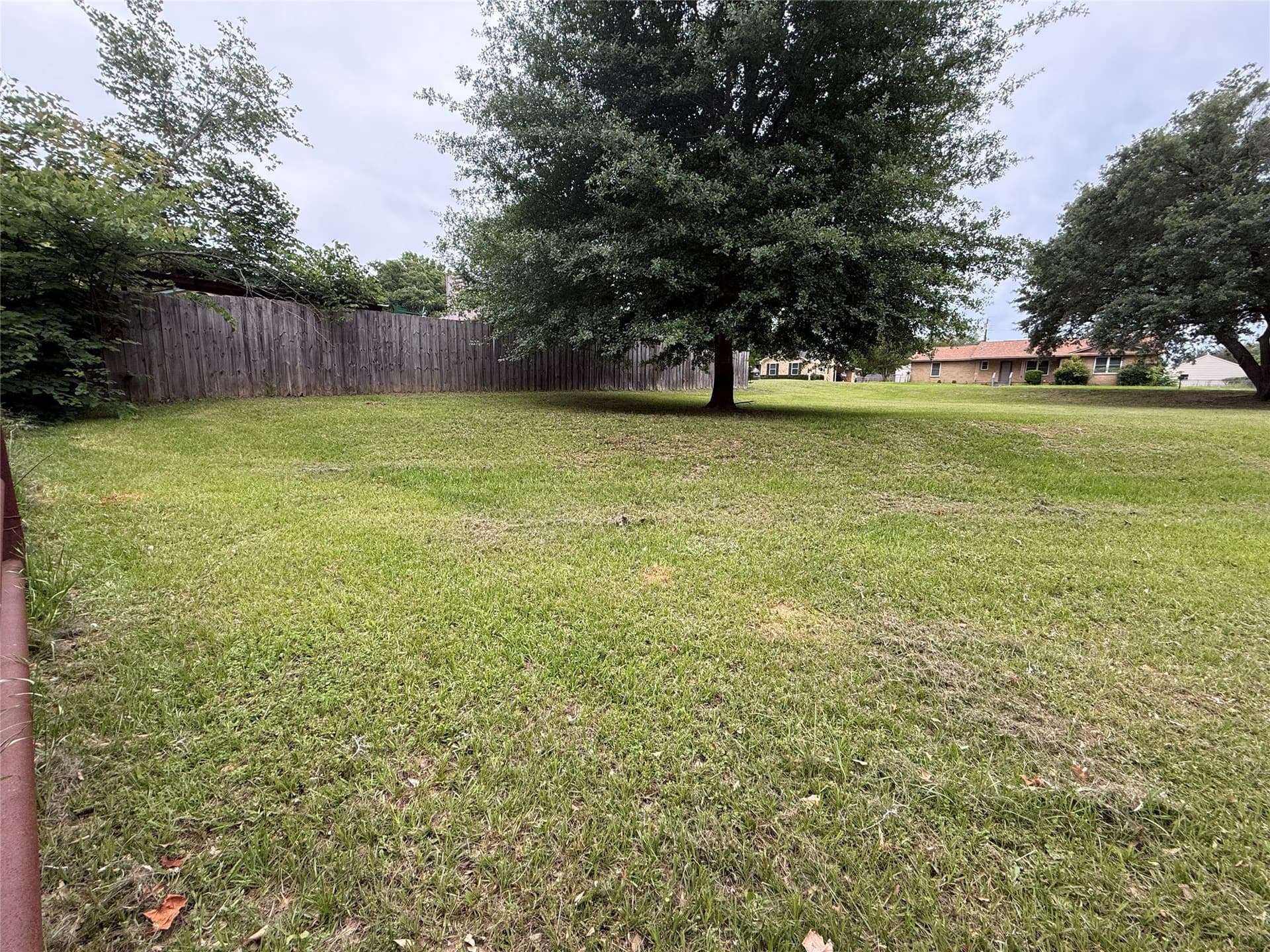 0.32 acres in Henderson County gallery image 3