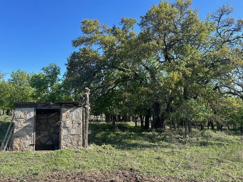 1.64 acres in Gillespie County