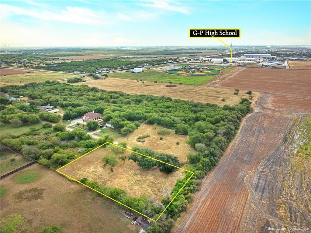 0.89 acres in San Patricio County - photo 4