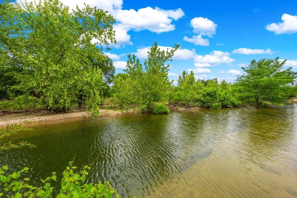23.95 acres in Gillespie County - photo 11