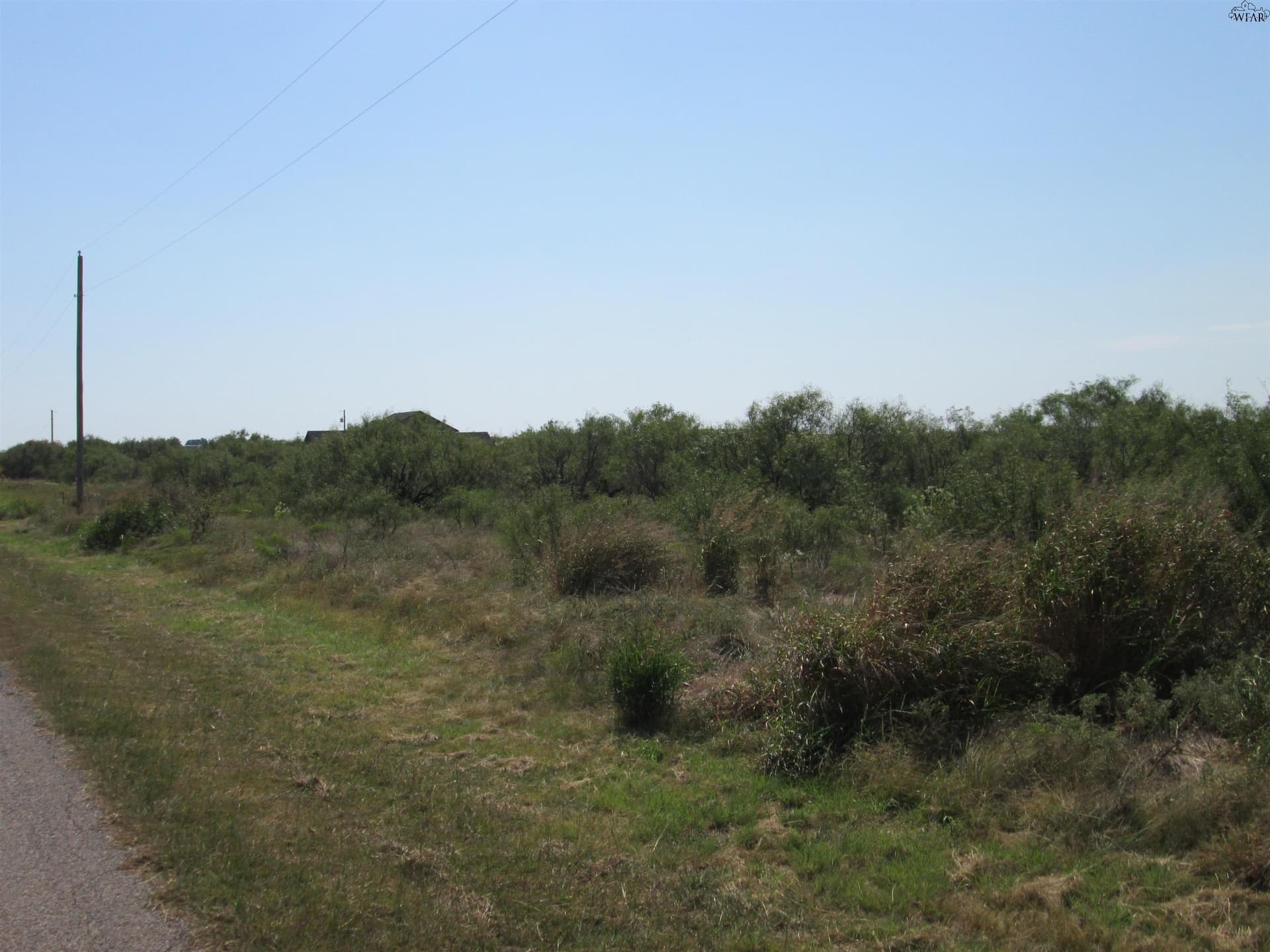 5.05 acres in Wichita County - photo 2