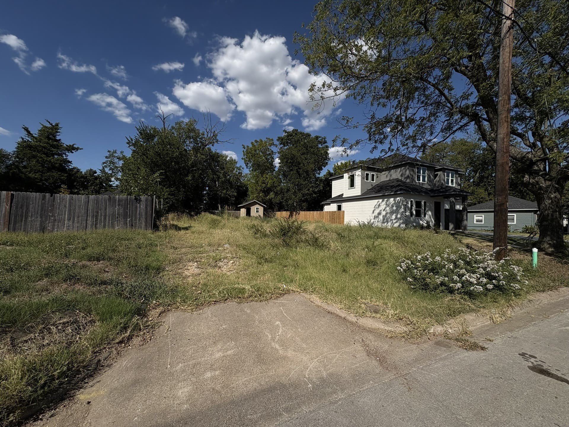 0.12 acres in Ellis County - photo 17