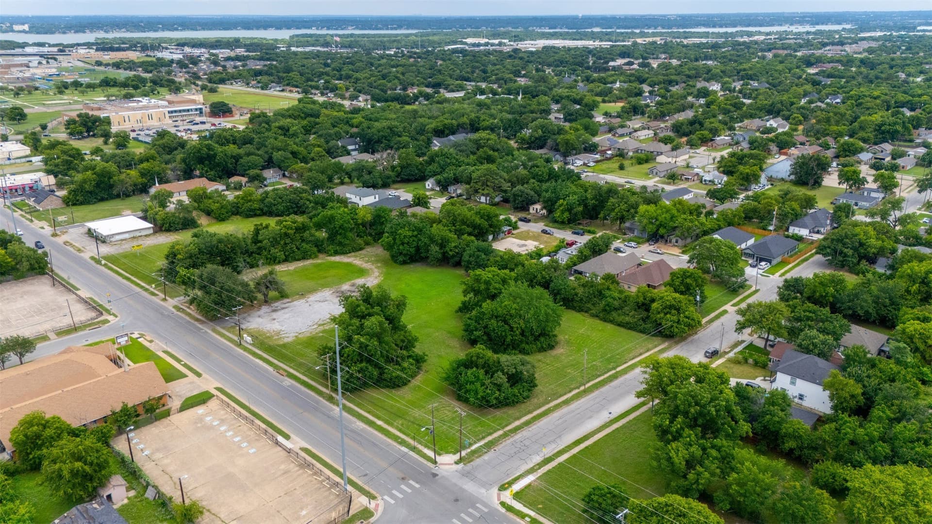 1.11 acres in Tarrant County gallery image 3