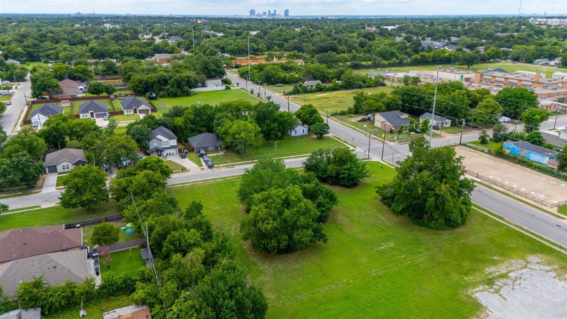 1.11 acres in Tarrant County - photo 10