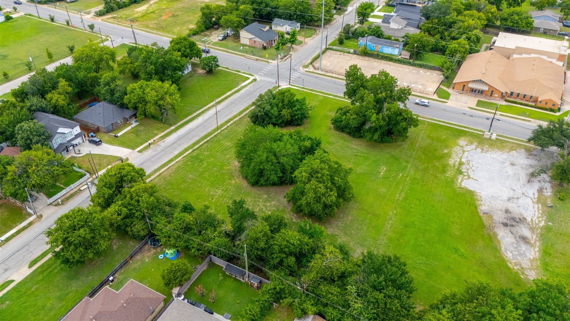 1.11 acres in Tarrant County - photo 12