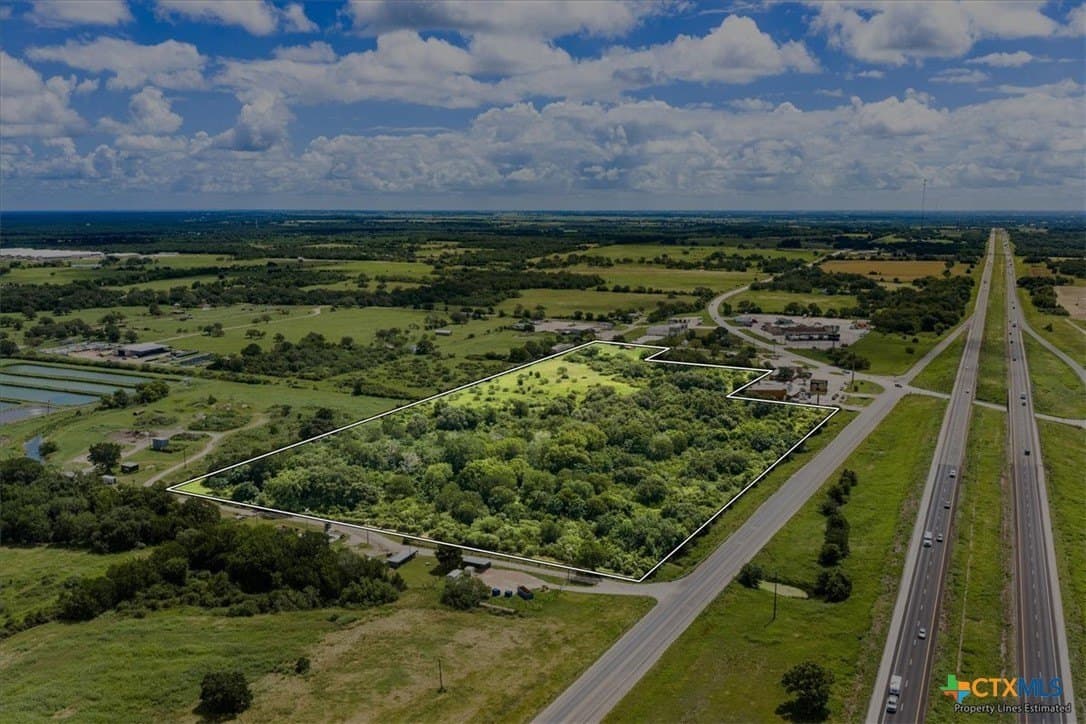21.8 acres in Fayette County gallery image 3