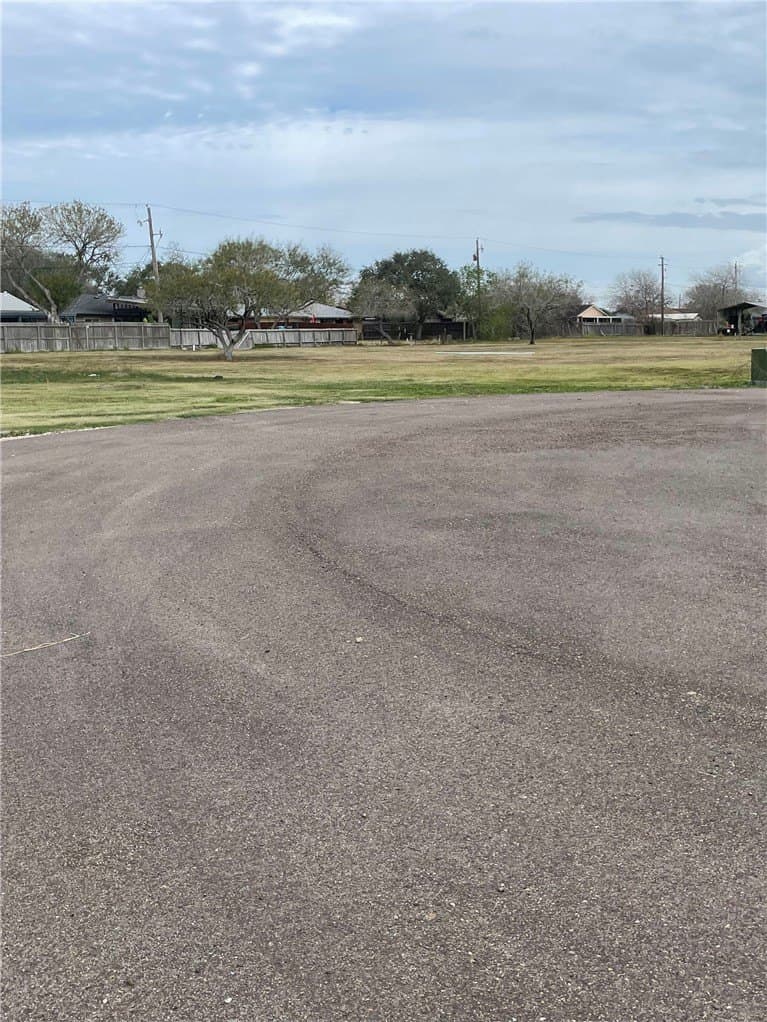 0.48 acres in Nueces County - photo 4