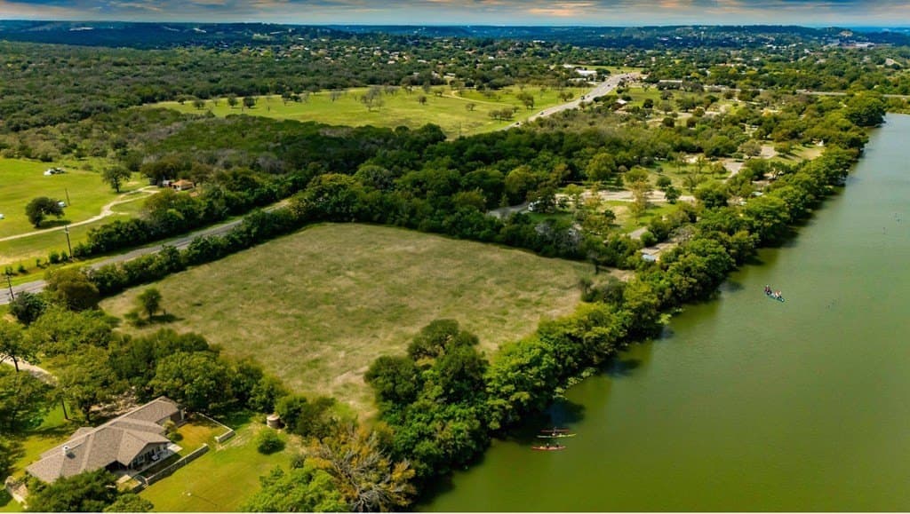 4.36 acres in Kerr County - photo 2
