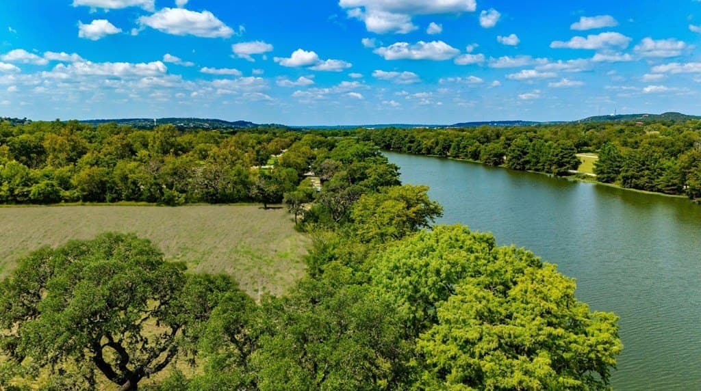 4.36 acres in Kerr County - photo 10