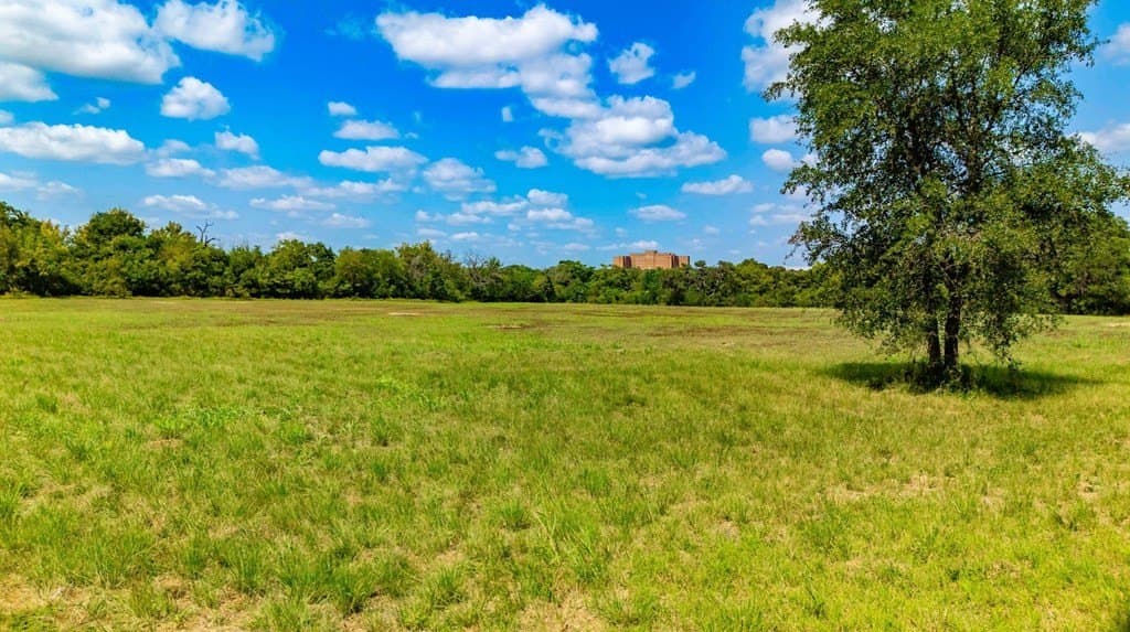 4.36 acres in Kerr County - photo 5