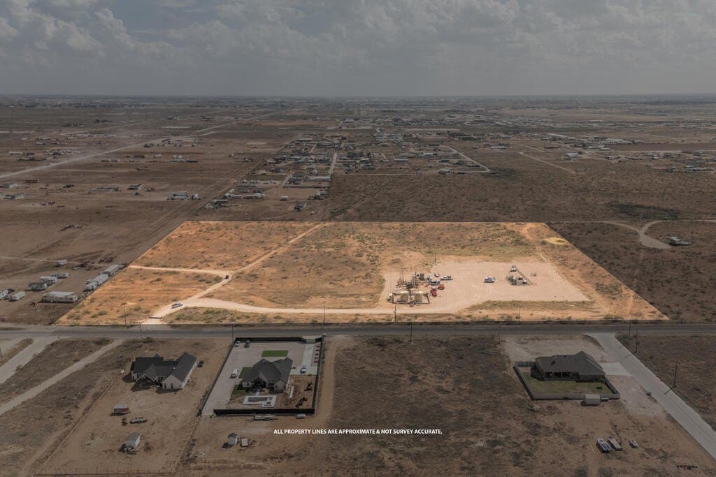 20 acres in Midland County