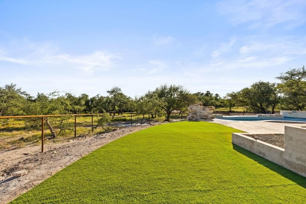 10 acres in Blanco County - photo 33