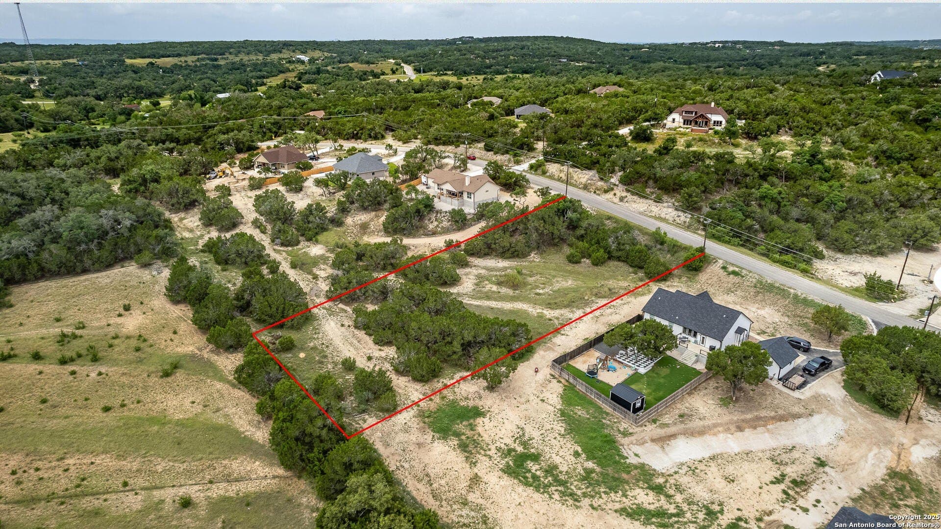 1.01 acres in Comal County gallery image 2