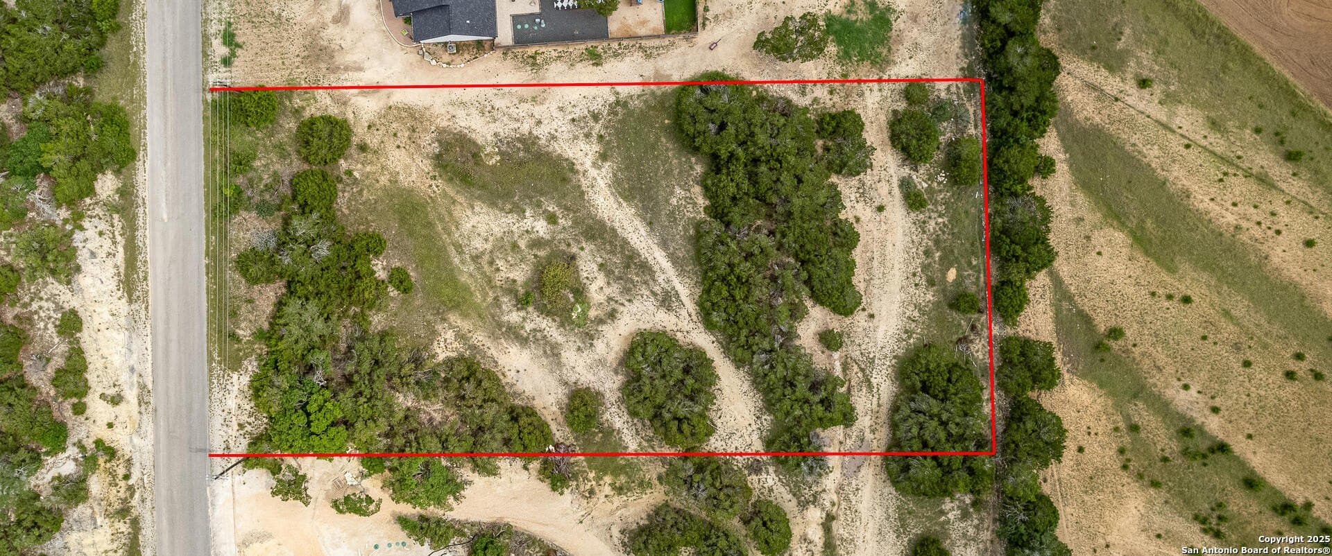 1.01 acres in Comal County gallery image 4
