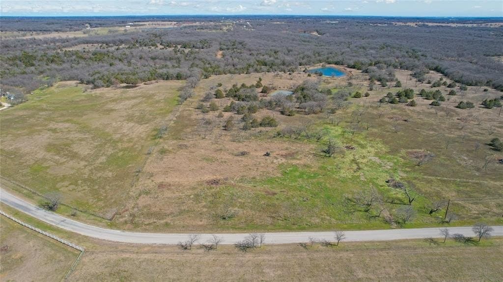 11.1 acres in Cooke County gallery image 4