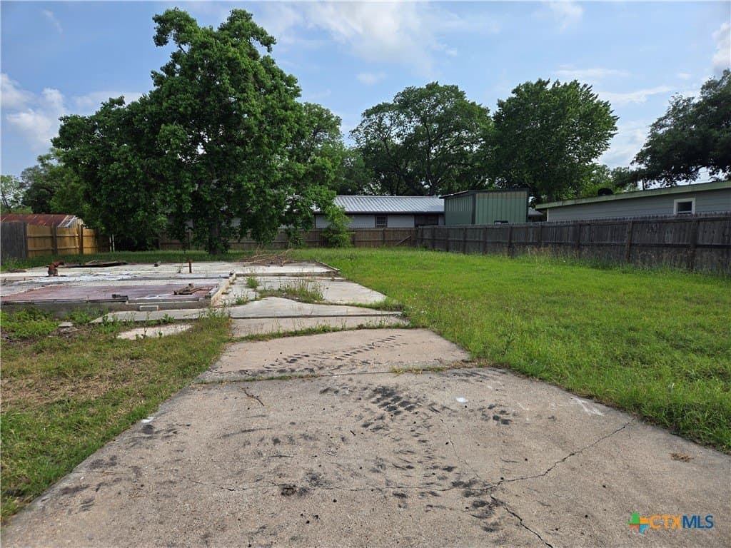 0.16 acres in Victoria County - photo 4