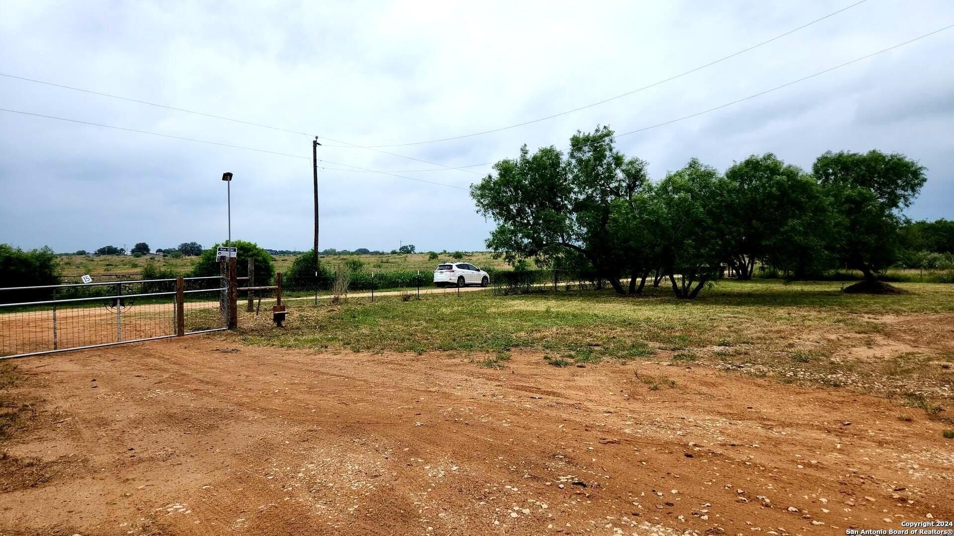 2 acres in Frio County - photo 21