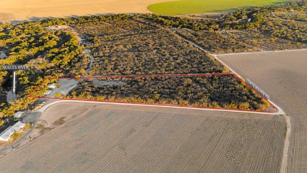 10 acres in Zavala County - photo 20