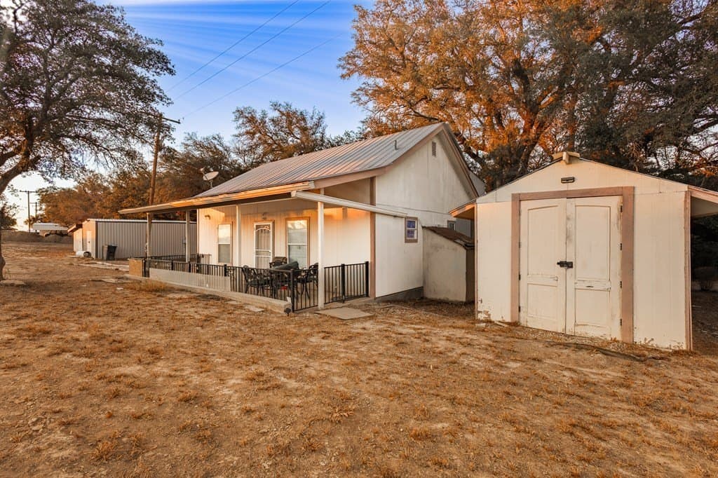 10 acres in Zavala County - photo 24