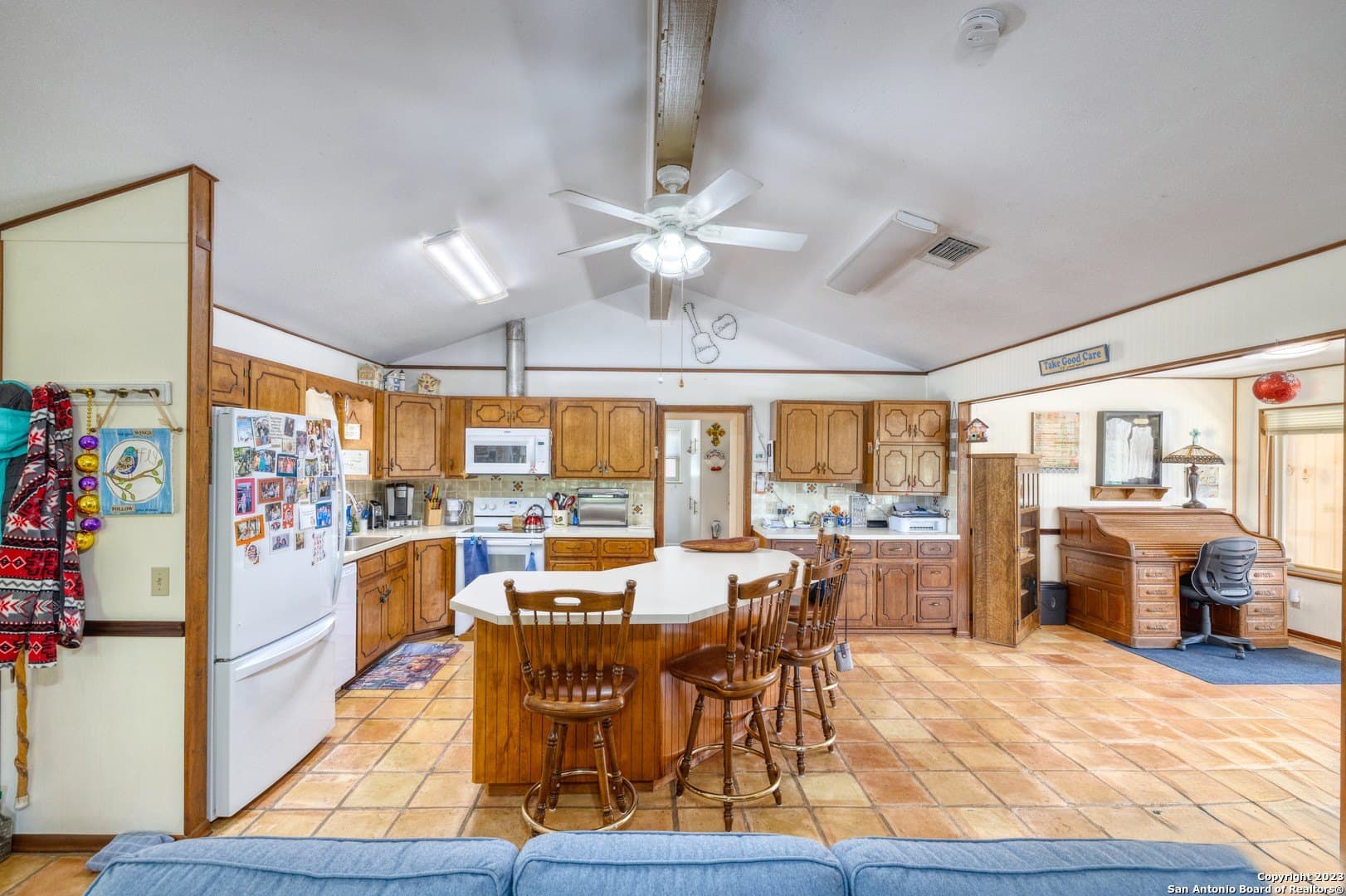 12.62 acres in Real County - photo 6