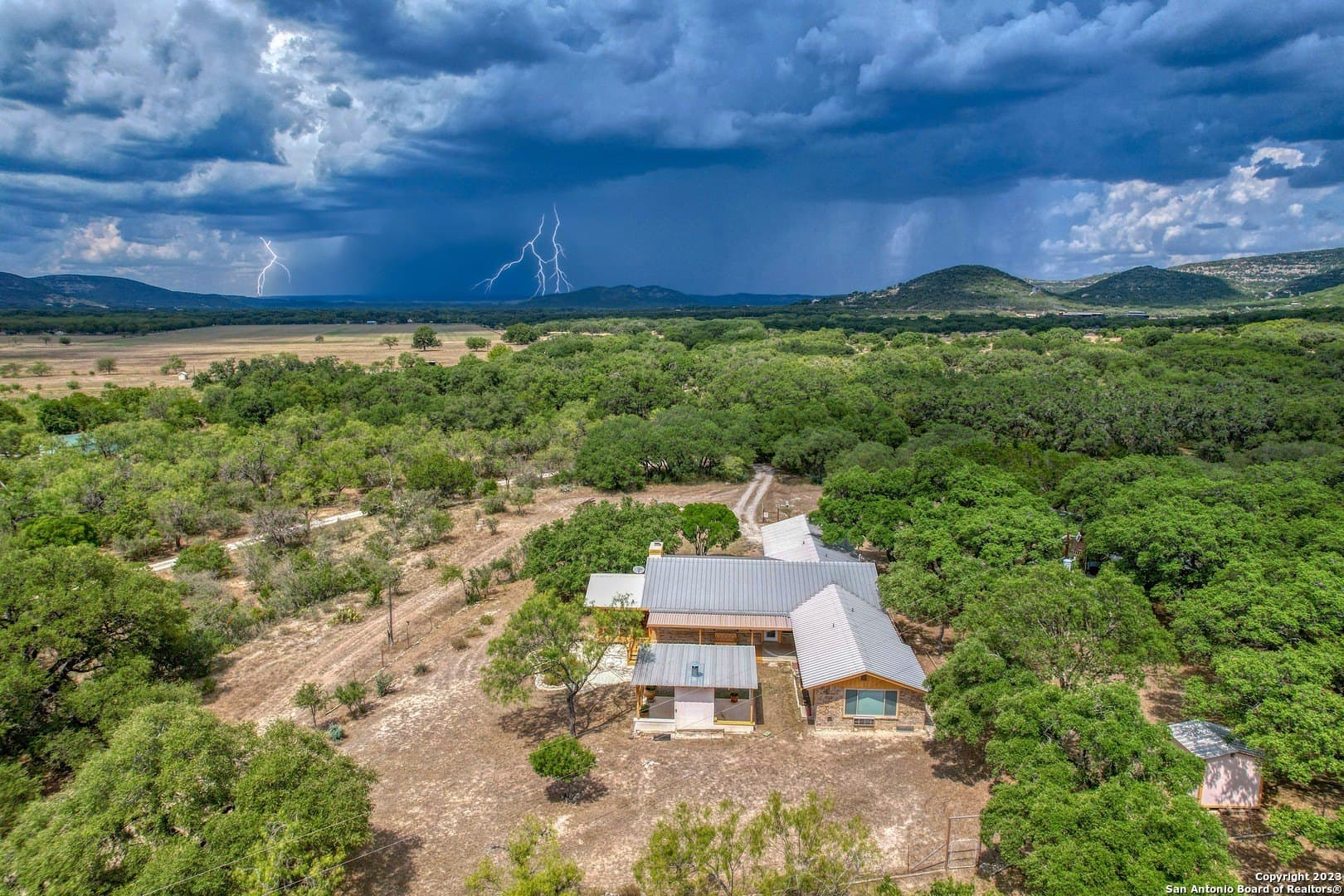12.62 acres in Real County - photo 33