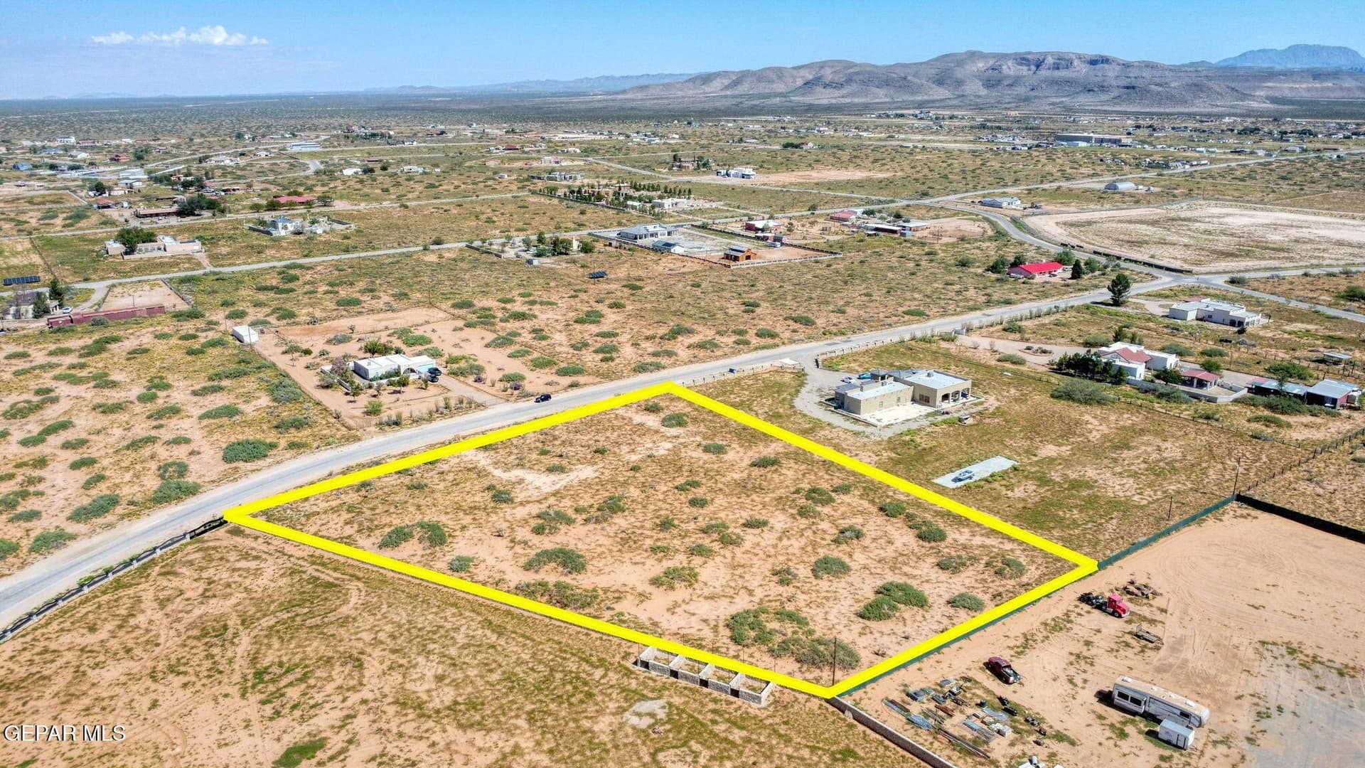3.21 acres in El Paso County gallery image 4