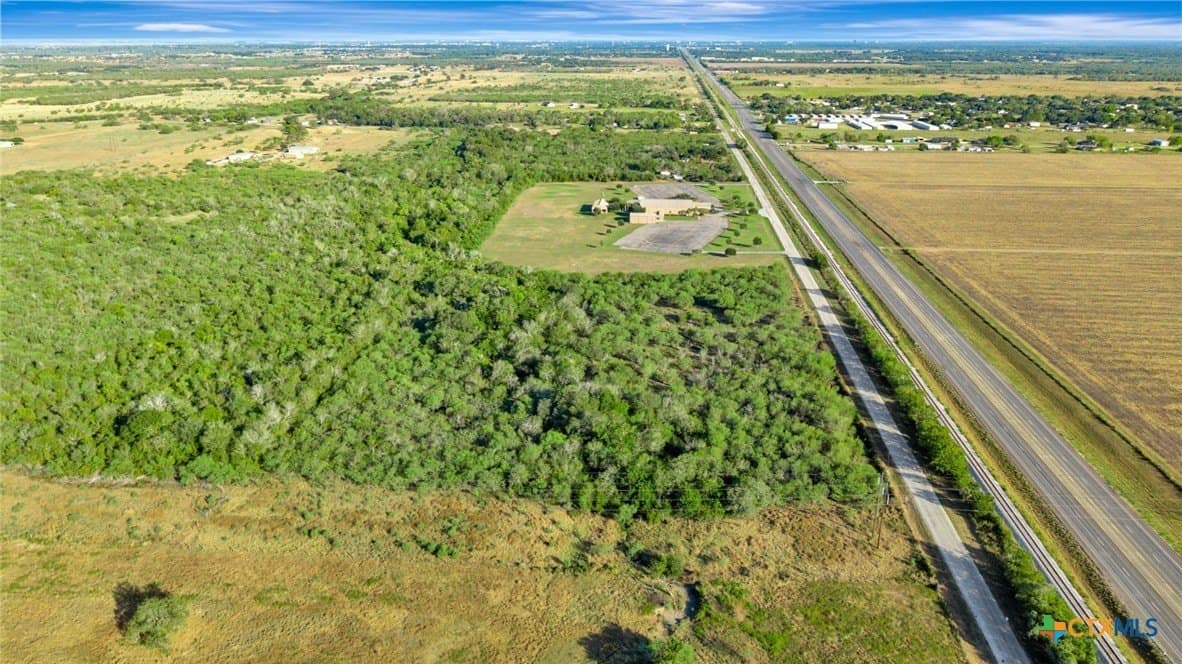 11.83 acres in Victoria County - photo 5